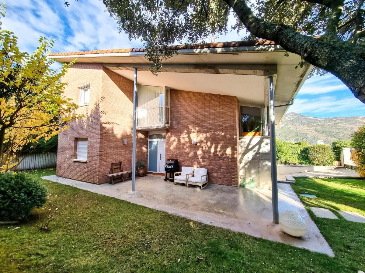 Villa Guara Golf Y Pool Comotucasa Nueno Esterno foto