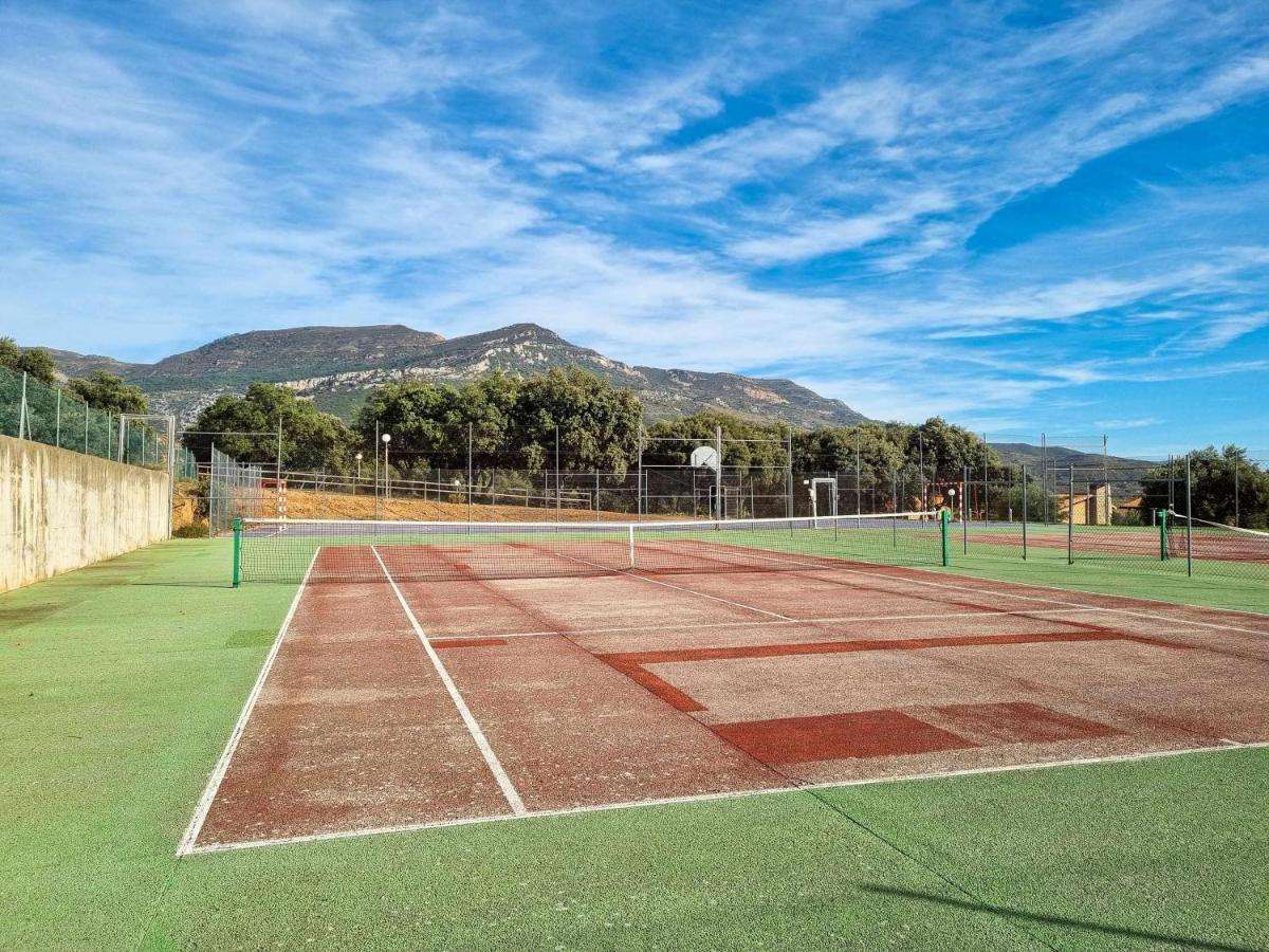 Villa Guara Golf Y Pool Comotucasa Nueno Esterno foto